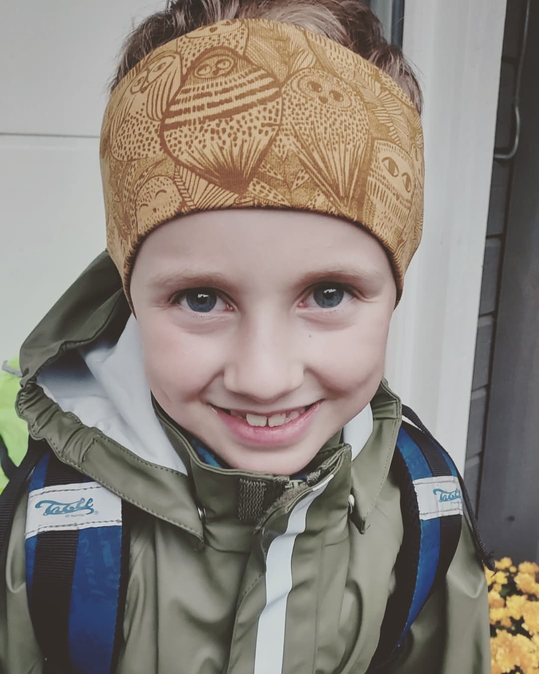 Bilde av theo med pannebånd